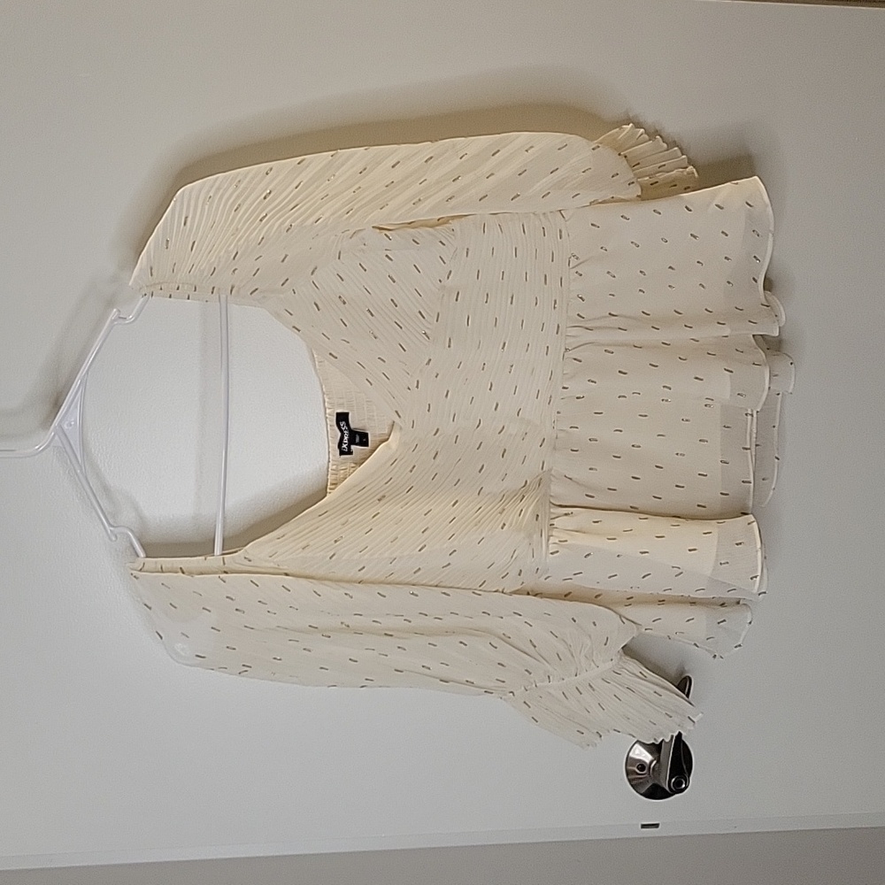 Womens Express Paloma Cream Top